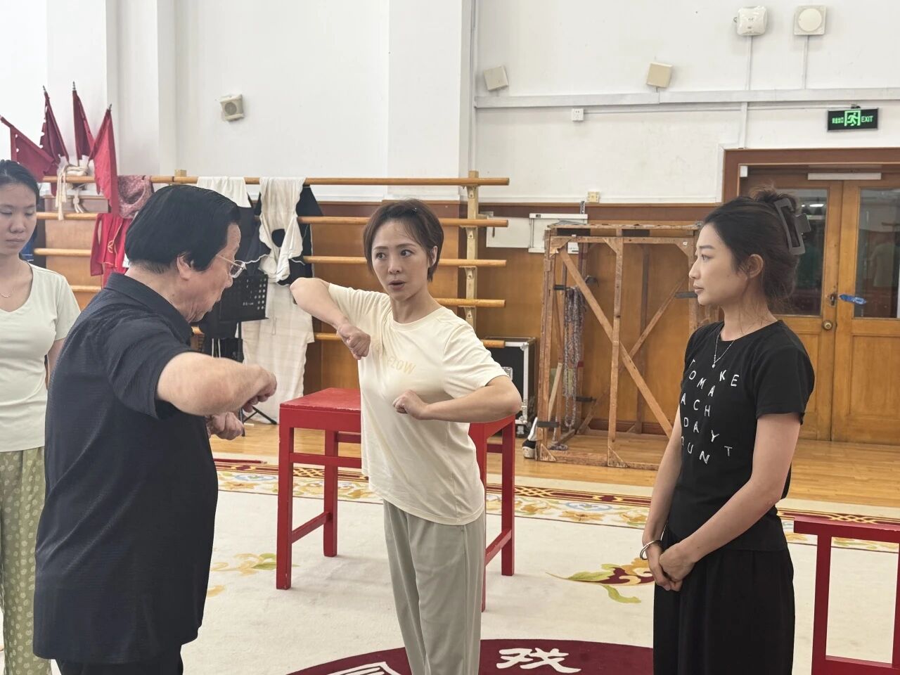 微信图片_2025-10-14_115816_032.jpg